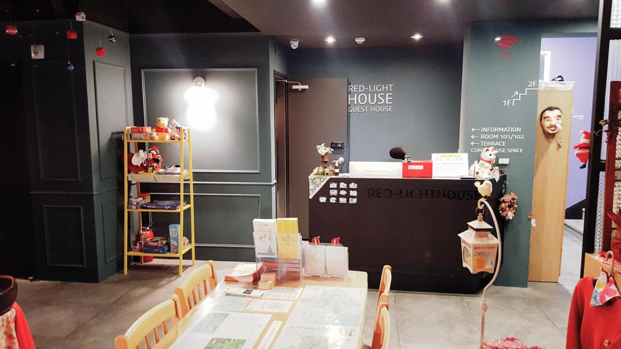 Red-Lighthouse Guest House ซกโช ภายนอก รูปภาพ